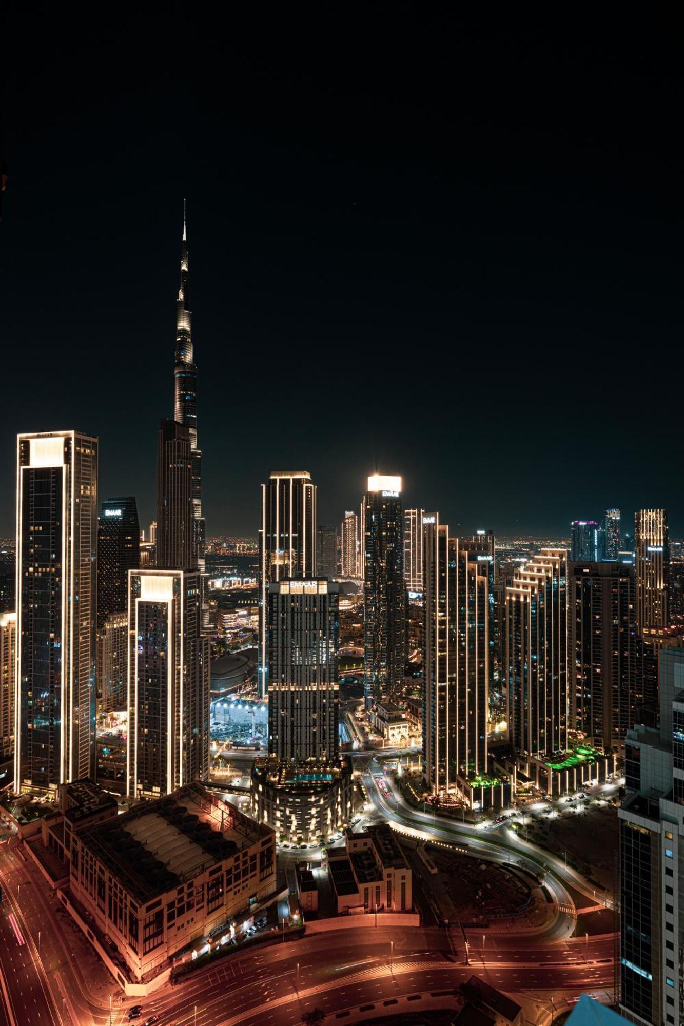 2br High Floor Infinity Pool W/ Burj Khalifa View Apartment